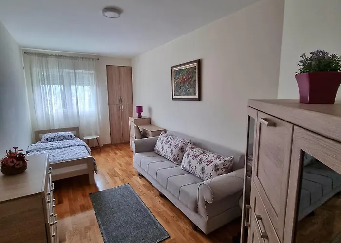 Riverside Appartement *